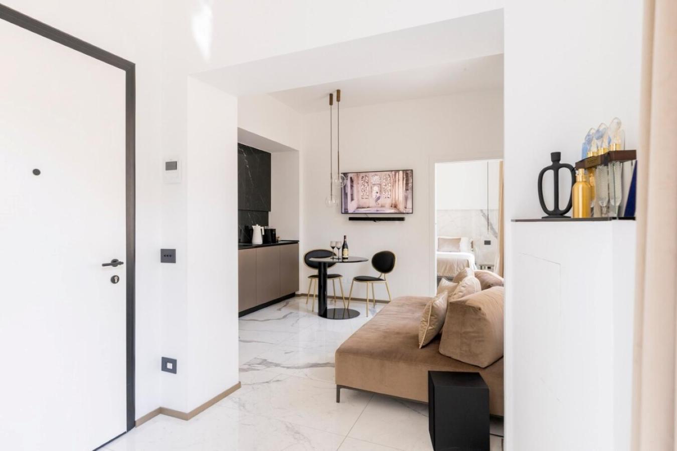 דירות ורונה Manin Grand House מראה חיצוני תמונה