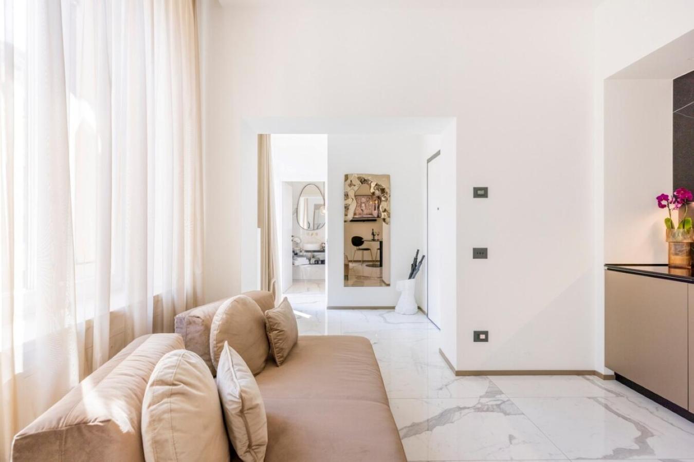 דירות ורונה Manin Grand House מראה חיצוני תמונה